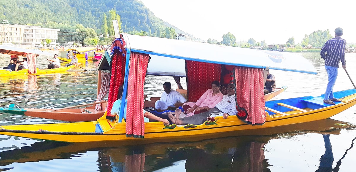 Senior Citizen kashmir Holiday Package