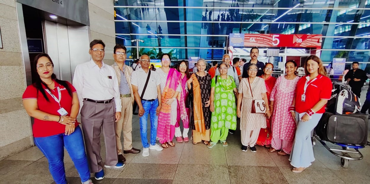 Senior Citizen kashmir Group Tour